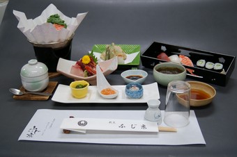 季節の食材を豊富に使ってご用意致します。お好み等お気軽にご相談下さい。