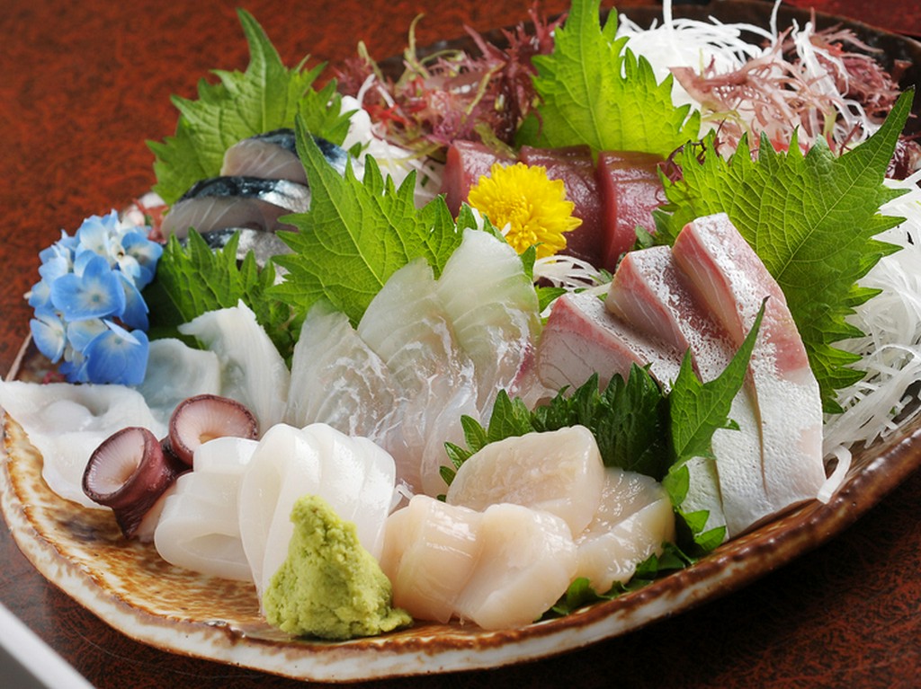 新鮮なお刺身をどうぞ。