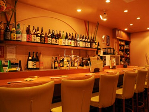 時季の地酒や旨い料理を嗜んでください。