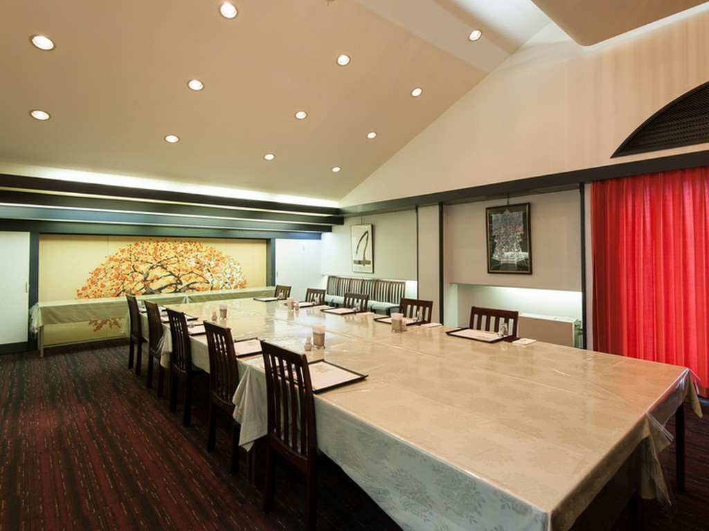 さまざまなシーンに対応できる空間を用意。仕出しにも応じます