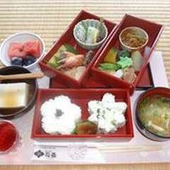 大地や山々の自然の恵みに感謝し、いのちをいただく精進の心