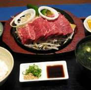 ボリューム満点上州黒毛和牛１５０ｇ・一品・みそ汁・ご飯・漬物・フルーツ
　　　　【１階　がらく亭】