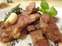 とにかくシンプルに肉を味わいたい方にぜひ食べていただきたい。