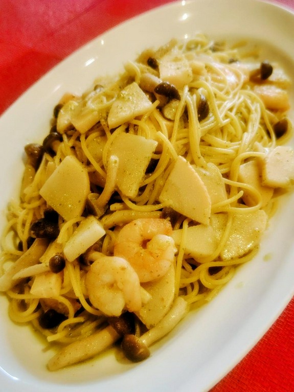 25周年を迎えるねこのしっぽ コースメニュー！
3500円でお肉お魚パスタ出す最強コストパフォーマンス




