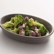 Aglio, olio w/ gizzard confit and broccoli