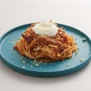 Spaghetti pumodoro w/ burrata cheese