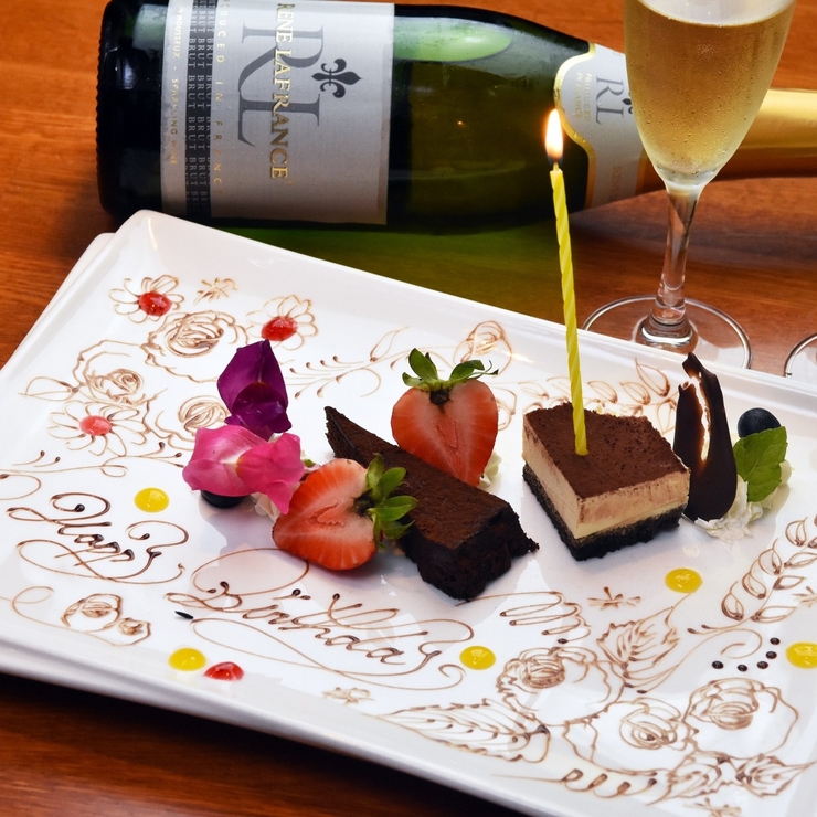 Most popular! For first-time visitors to KITSUNE, we offer a 3-hour all-you-can-drink "Standard Course Plan" that can be booked on the day!