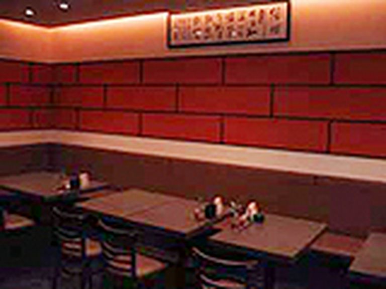 ソファーでごゆっくりどうぞ♪