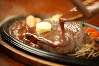 Mサイズ　150g　3,600円
Lサイズ　250g　5,200円
［スープ・サラダ・ライス・エスプレッソコーヒー付き］