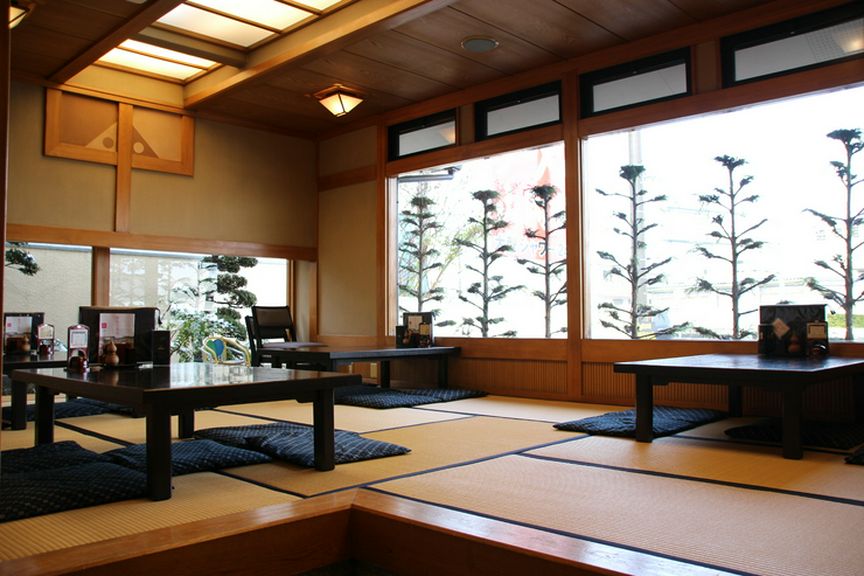 各種ご宴会のご利用に！お座敷は最大30名様までOK