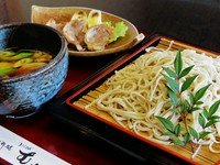 鴨焼きを別盛りで提供します。