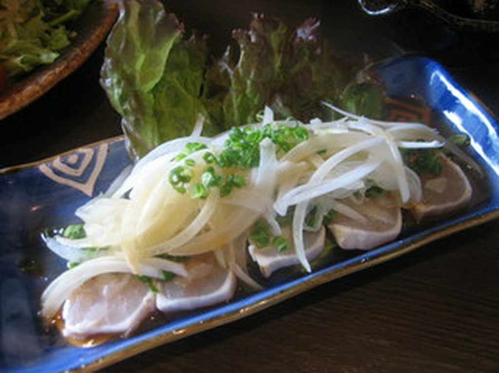 日本酒にも相性抜群、サワラのたたき