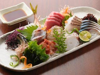 刺身盛り合わせ