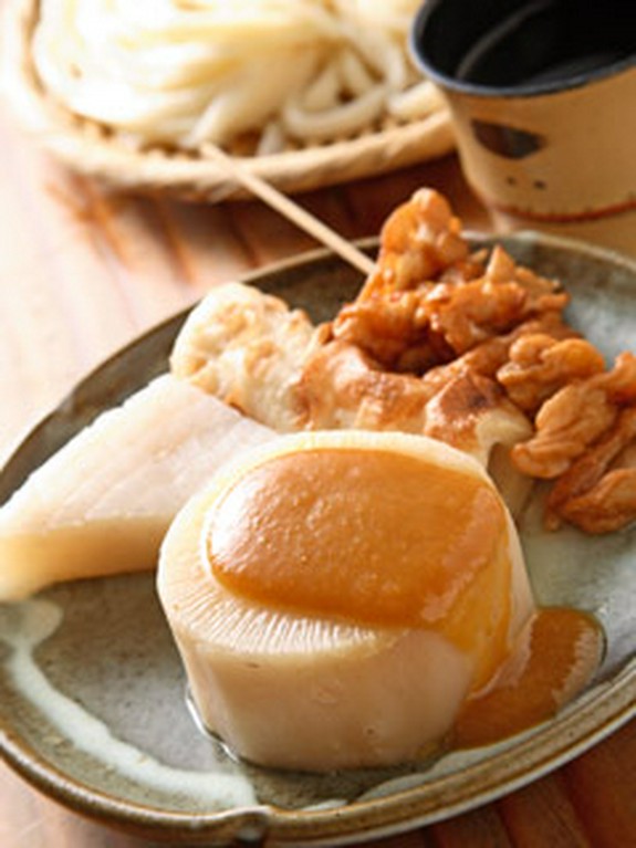 万葉名物　おでん　1串　130円