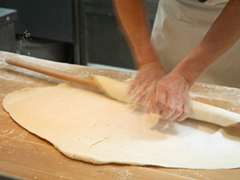 うどんはご注文いただいてから打ち始めます。少々お時間を下さい