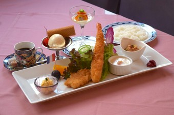 モダン亭洋食セット