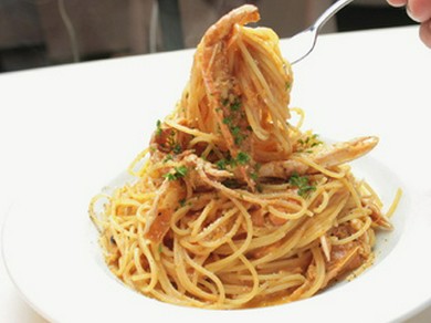 ズワイガニのトマトsauce　生パスタ　リングイネで