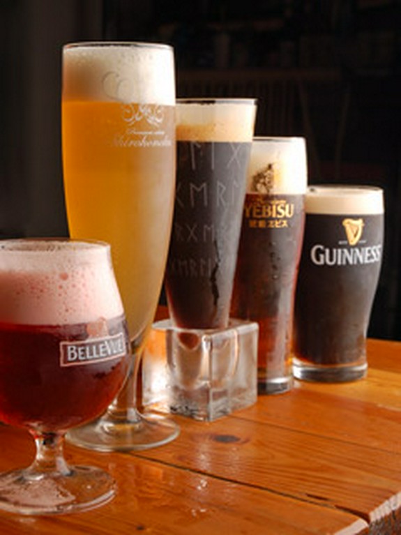 種類豊富な樽生。リーズナブルな価格設定が嬉しい