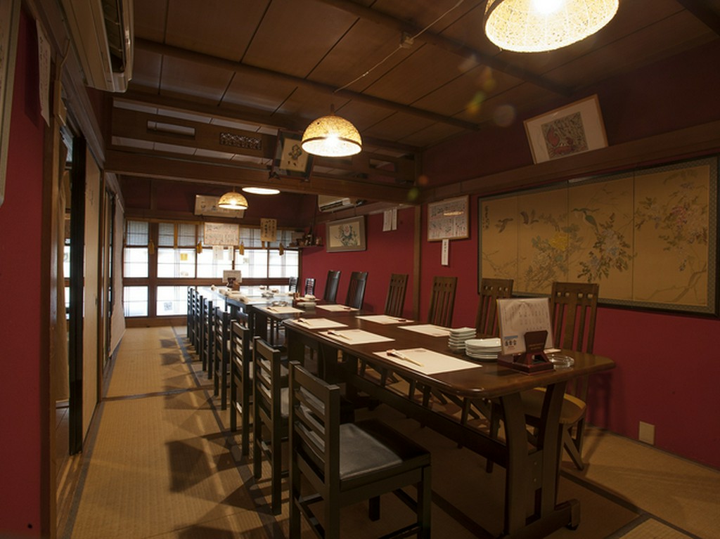 コース料理もいろいろ。宴会にもおすすめ