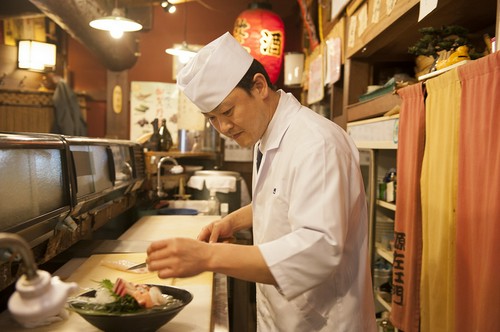 鍛え抜かれた技が見える料理の数々を良心的価格で楽しめます