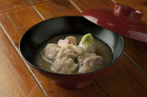 観光客にも大人気。地元・加賀野菜を使った郷土料理を満喫