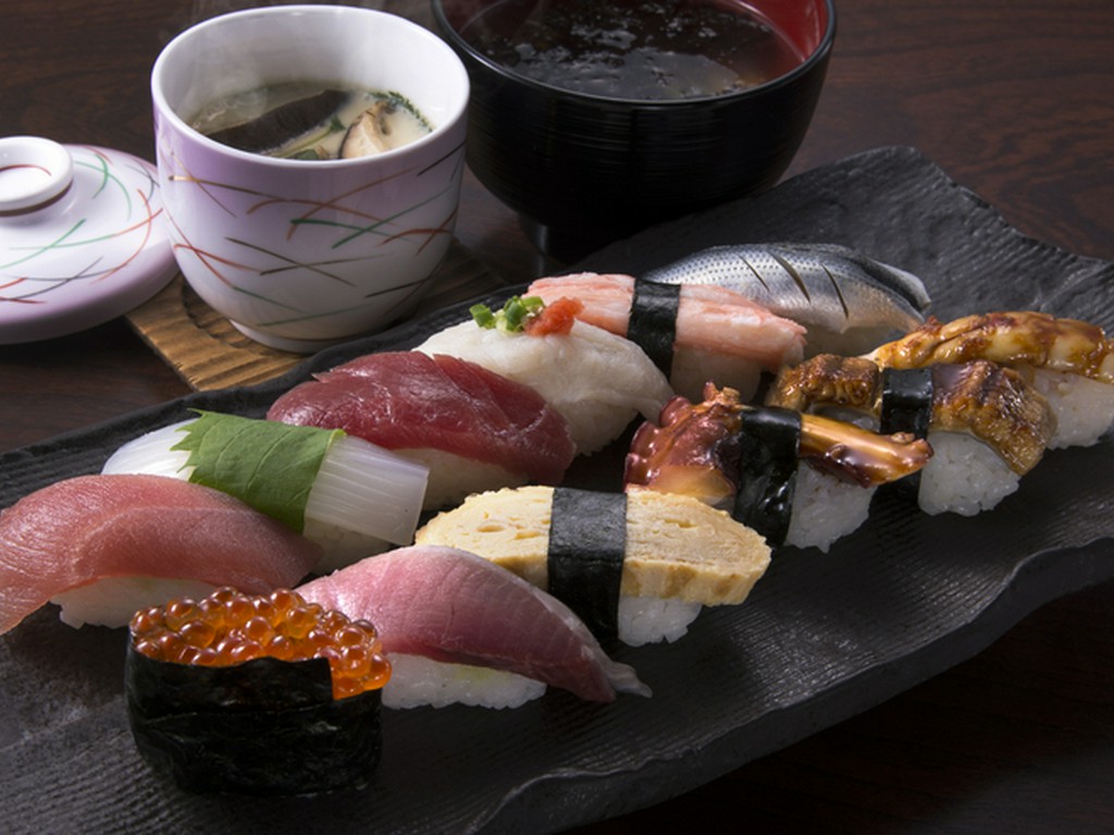 にぎり寿司セット（はくたか／かがやき）