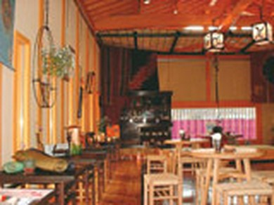 おしゃれな落ち着きある店内