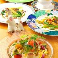 前菜・フォアグラソテー・パイ包みスープ・魚の2種のポアレ・牛ヒレ肉のステーキ・ご飯・お漬物・お茶・季節のアイスクリーム・自家製デザートの盛り合わせ・食後のお飲み物