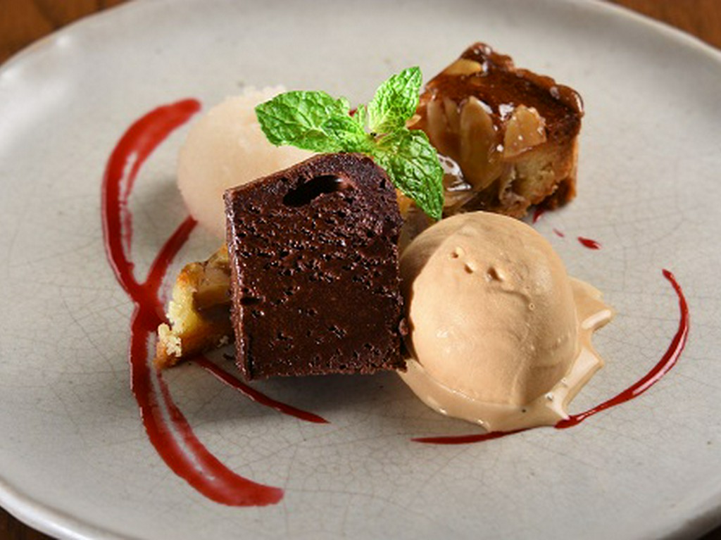 グランデセール(デザートの盛り合わせ)　