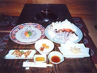 ふぐの王様！極上とらふぐコース
お刺身・唐揚げ・お鍋・雑炊のとらふぐフルコースで6800円！