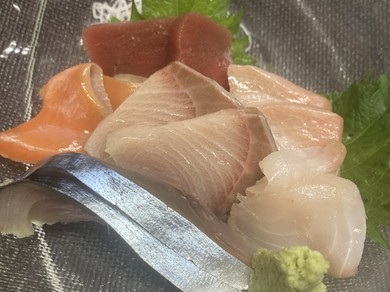 刺身盛り合わせ　1人前