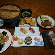 2ヶ月ごとに内容が変わるので飽きがこない！
＜2時間　飲み放題込　4000円コース＞