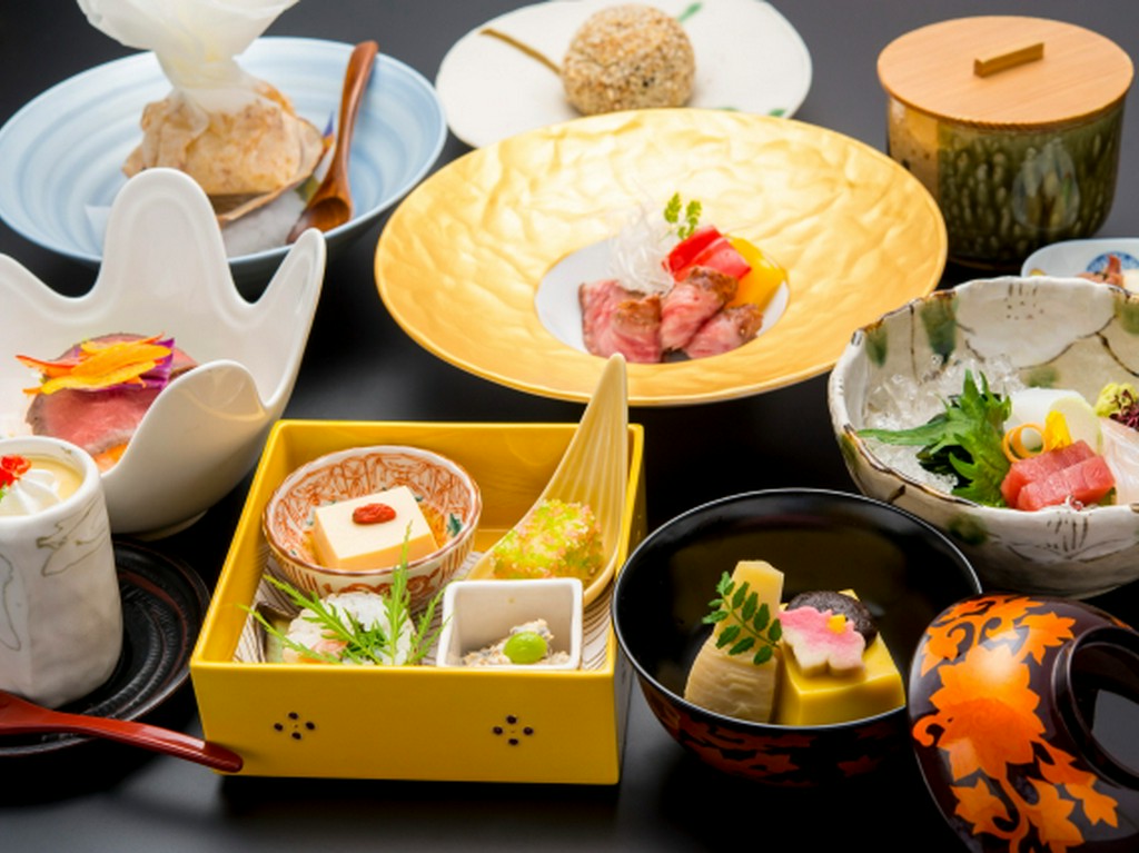 おすすめ会席コース「ひがしやま」