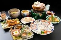 ふぐをお会席で提供するコース
(お鍋はお一人鍋)