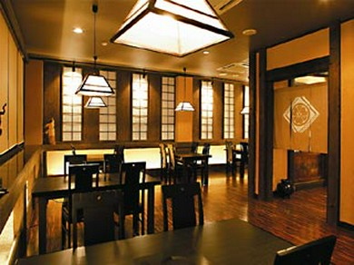 蔵をイメージした和食処毘沙門