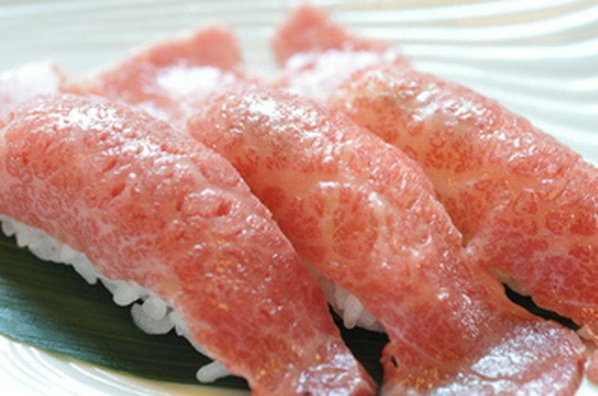 絶品! 黒毛和牛の牛トロ握り寿司