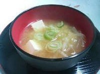 豆腐の味噌汁…200円(税込220)
あさりの味噌汁…380円(税込418)