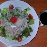 豚バラしゃぶのエスニックサラダ