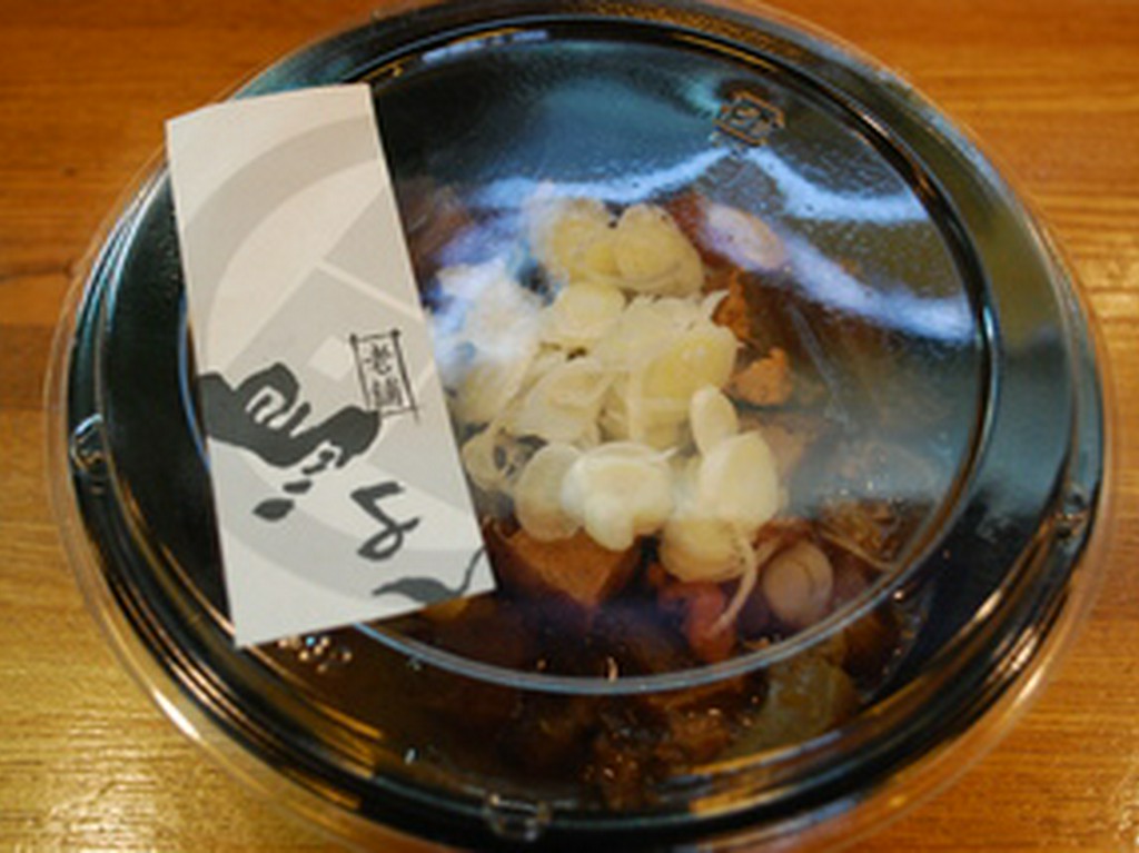 焼き鳥、煮込みもお持ち帰りできます。お気軽にご相談ください。