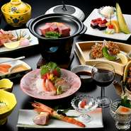 旬の素材が存分に味わえるご宴会・ご会合向けのお料理や、それを引き立てるお酒を豊富にご用意。飲み放題もございます。
和室やテーブル個室なども完備しており、安心してお食事いただけます。