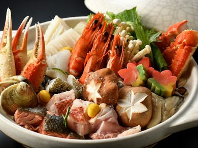 食材にこだわった、季節の鍋料理をご用意