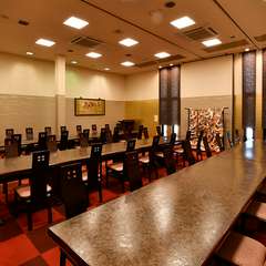 大宴会場を2/3に仕切ることもできます（50名様前後）