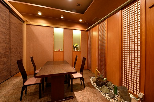 お友達やご家族には、お食事処［鹿おどし］がお薦めです