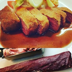 北海道産 蝦夷鹿ロースのカツレツ~鹿骨からとったソース