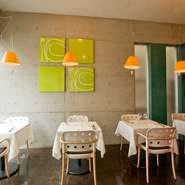 ヒトサラ編集部イチオシの女子会におすすめのお店に選ばれました。ぜひ女子会にお使いください。