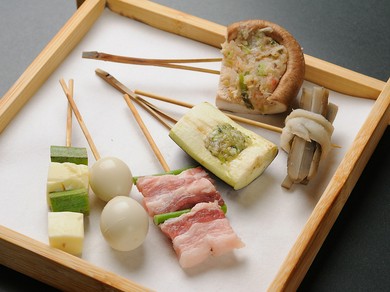 串かつが楽しめる5種のコースは、大切な相手との食事に最適