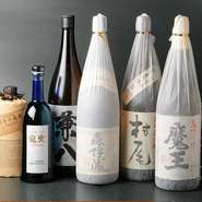 「森伊蔵」「魔王」「百年の孤独」をはじめ、稀少な銘柄を良心的な価格で味わえるのは、開店から18年を経た、酒蔵との付き合いがあってこそ。梅酒も8種類と豊富で、価格も450円とリーズナブルに楽しめます。