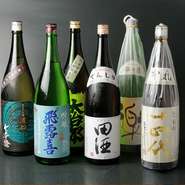 　串かつと相性抜群なお酒を、全国から厳選。「七本槍」「すず音」「十四代」をはじめ、稀少なものを含めた９種類を、手ごろな価格で味わえます。