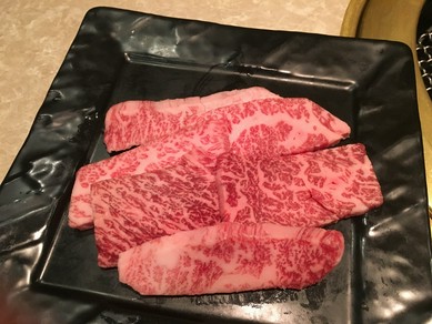 お肉又はワインサービス！