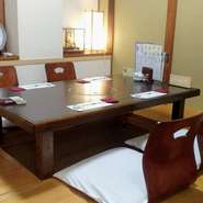 個室は掘りごたつ席とテーブル席合わせて７部屋ございます。